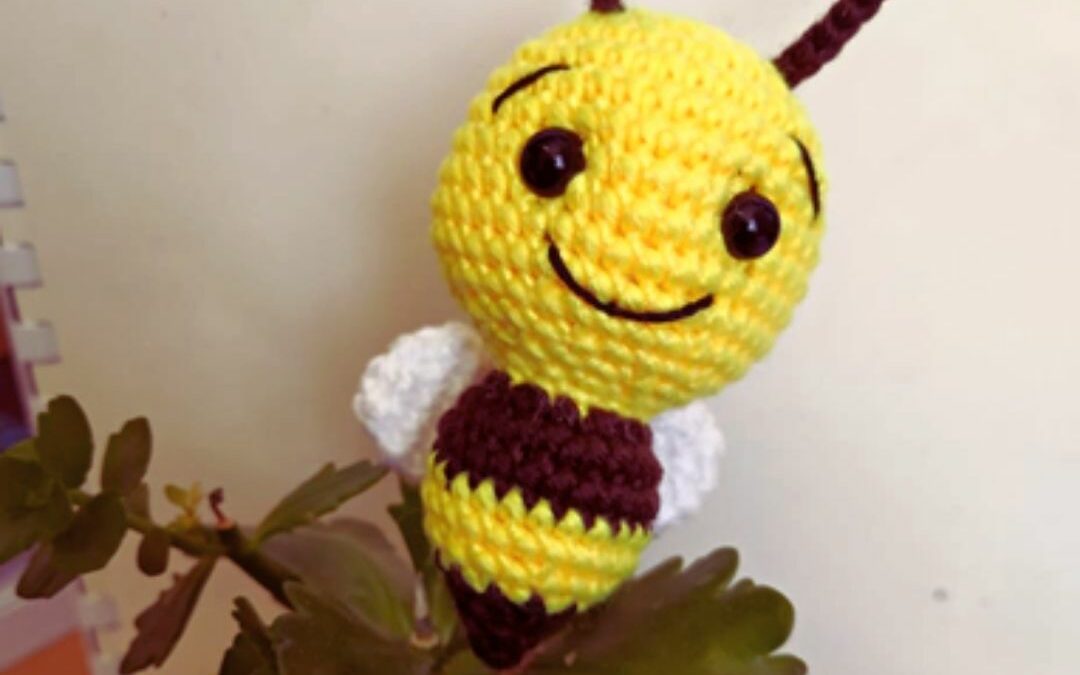Little bee crochet pattern
